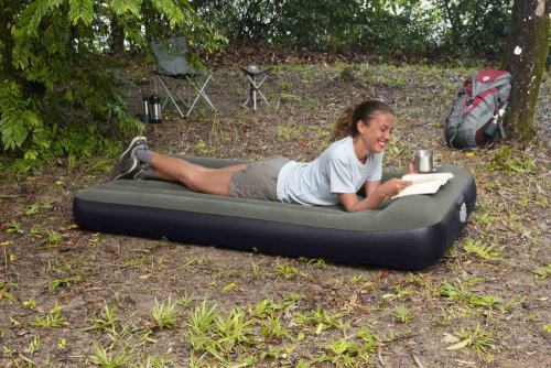 Надувной матрас Bestway Tritech Air Mattress 188х99х30 см, со встроенным насосом на батарейках (Bestway 67929 BW)